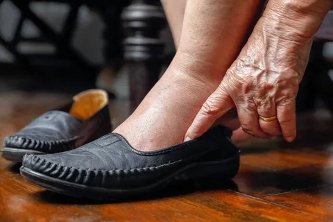 best shoes for elderly women